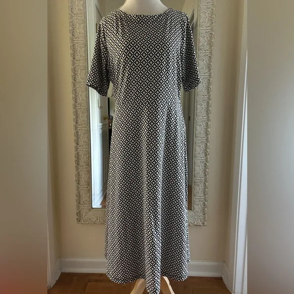 Croft & Barrow Black and White Geometric Dress - Picture 1 of 5